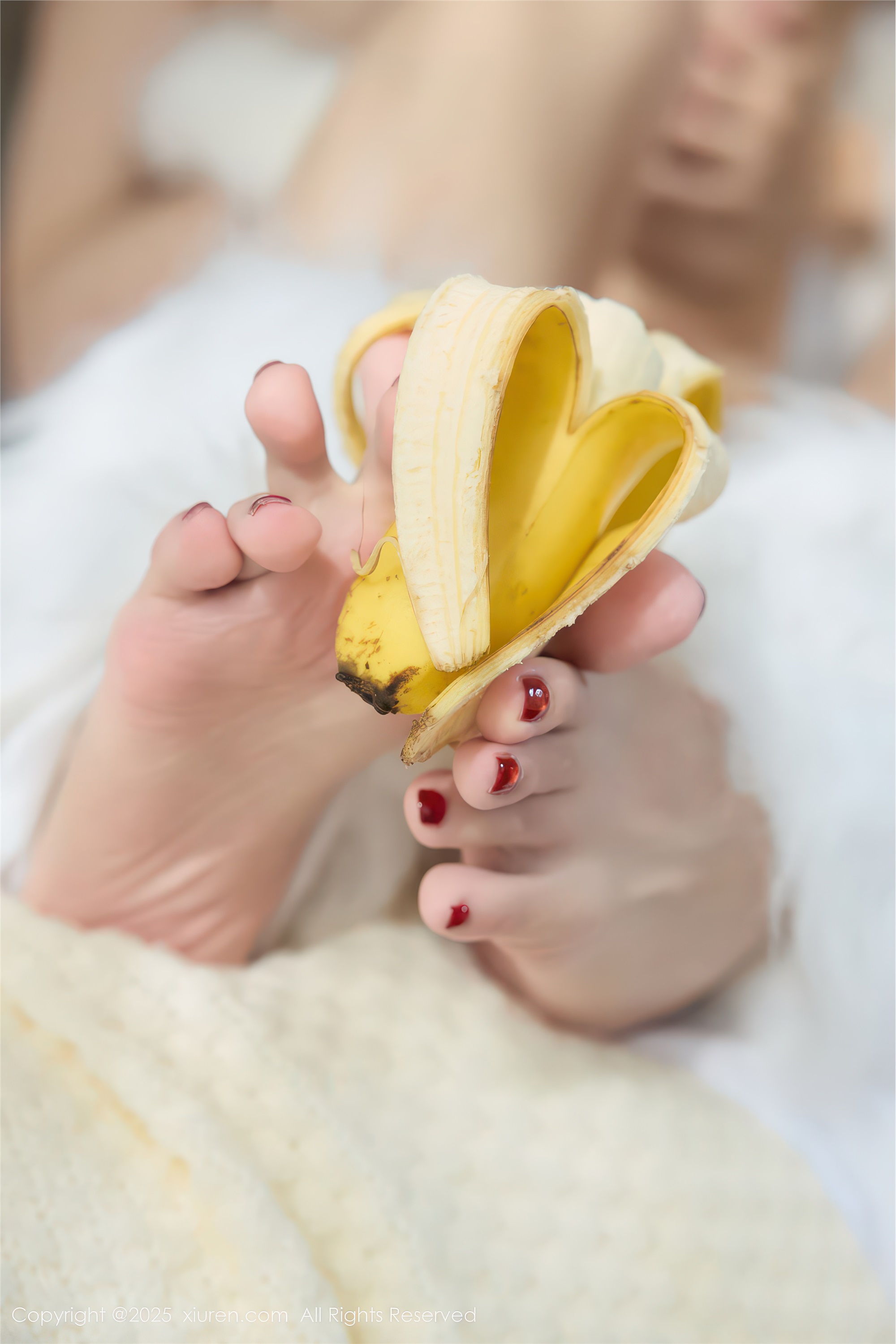 Xiuren秀人网 2025.12.04 NO.11068 尹甜甜